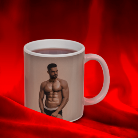 Cadouri pentru iubit - Cana termosensibila Stripper Boy