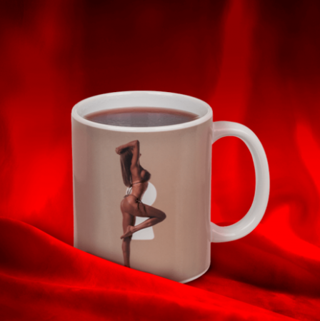 Cadouri pentru iubit - Cana termosensibila Stripper Girl