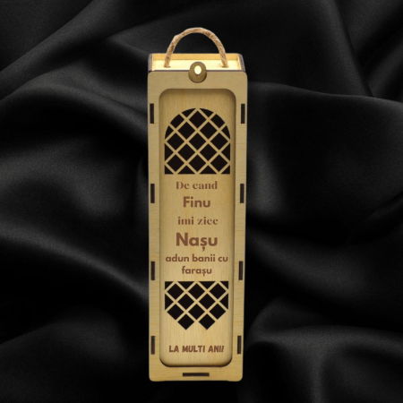 Cadouri Secret Santa - Cutie De Vin Personalizata - Pentru Nasu