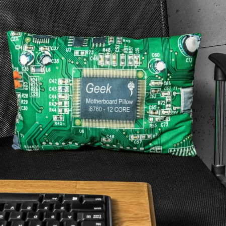 Cadouri Secret Santa - Perna pentru IT-isti - Motherboard