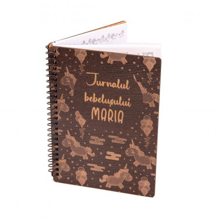 Planner/Jurnal - Agenda personalizata din lemn tip planner Jurnalul bebelusului model unicorn