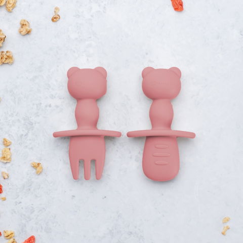 Jocuri si articole copii - Set Tacamuri din silicon, AppeKids, The Little Bear - Old Rose