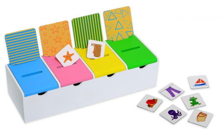 Játékok 3 éves kortól - Chalk-and-Chuckles-Joc-de-sortare-Cutia-magica