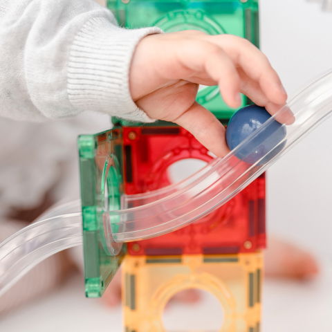 Pachet Connetix Rainbow Ball Run, 92 Piese – Circuit Magnetic cu Bile, Educatie STEM, Distractie Dinamica [3]