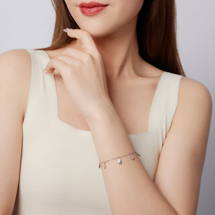 Bratara argint amuleta [8]