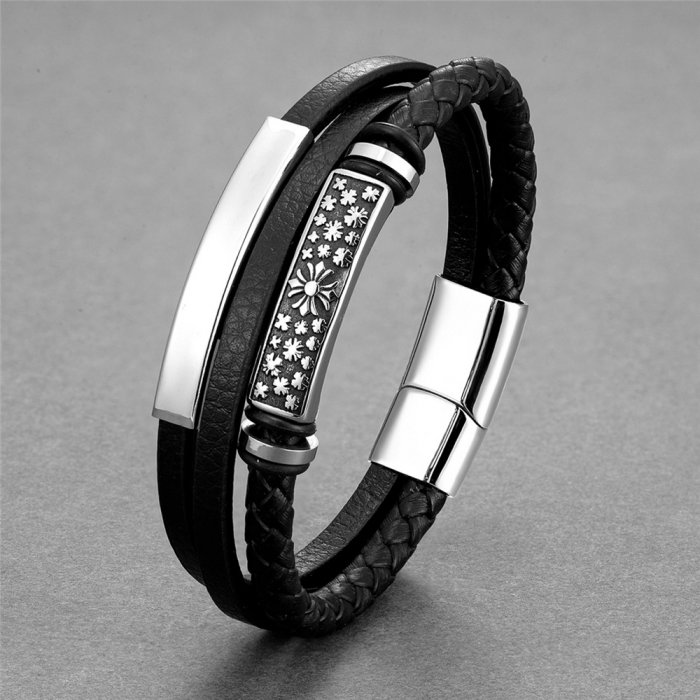 Bratara neagra din piele naturala cu simboluri malteze si inchizatoare din inox [3]