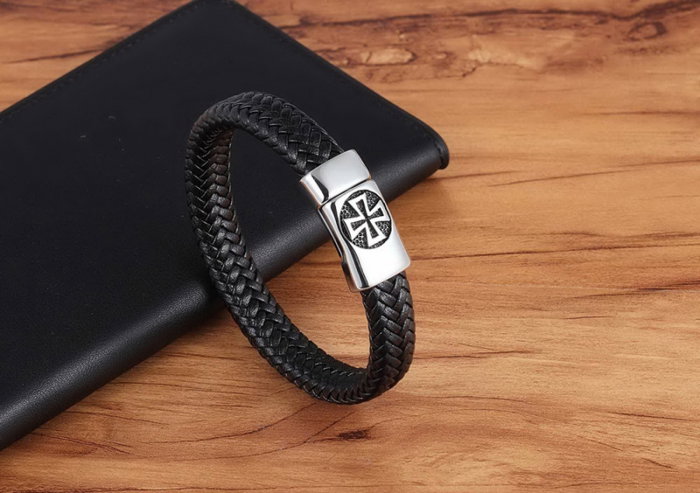 Bratara neagra din piele naturala si inox Cruce Malteza [4]