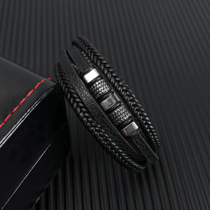 Bratara piele cu elemente din inox [3]