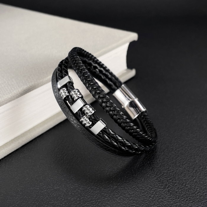 Bratara piele neagra cu detalii metalice din inox – Stil urban masculin [14]