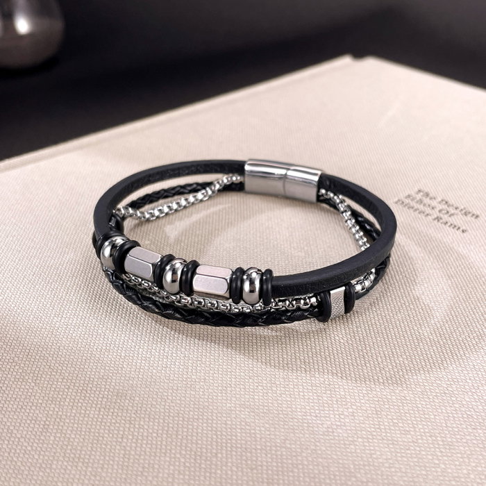 Bratara piele neagra cu lant inox si elemente metalice – Stil modern masculin [5]