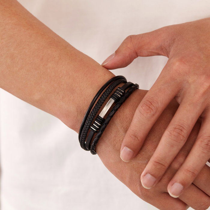 Bratara piele neagra cu multiple fire impletite si detalii inox – Stil urban elegant [12]