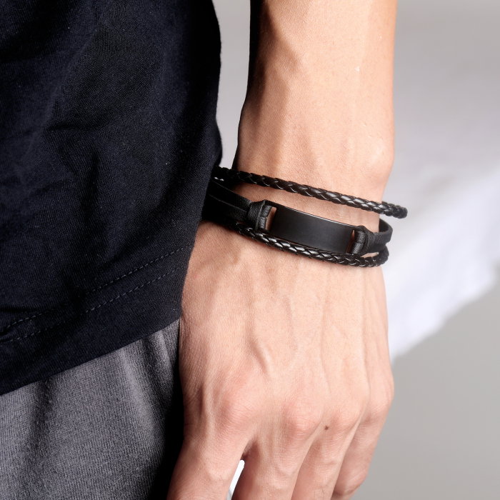 Bratara tripla din piele si aliaj cu placuta argintie [7]