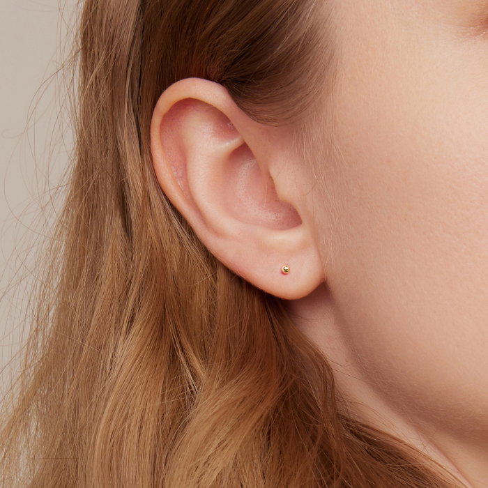 Cercei argint 999 placati cu aur, cu bilute de 1 mm, 9 mm lungime [2]