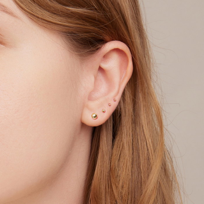 Cercei argint 999 placati cu aur, cu bilute de 1 mm, 9 mm lungime [4]