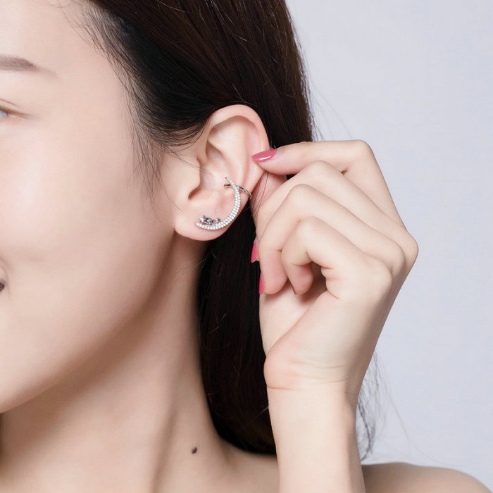 Cercei argint asimetrici cu semiluna si zirconii [5]