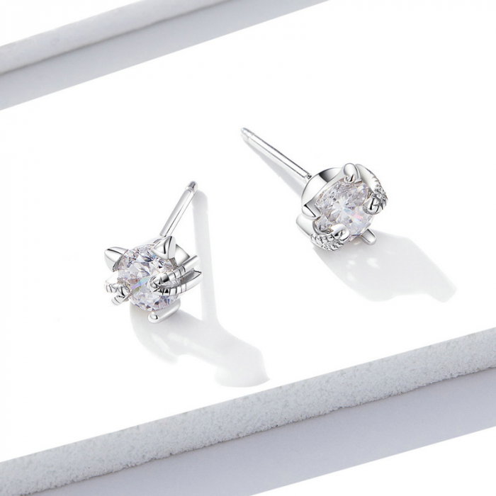 Cercei argint in forma de pisicuta cu zirconii albe [7]