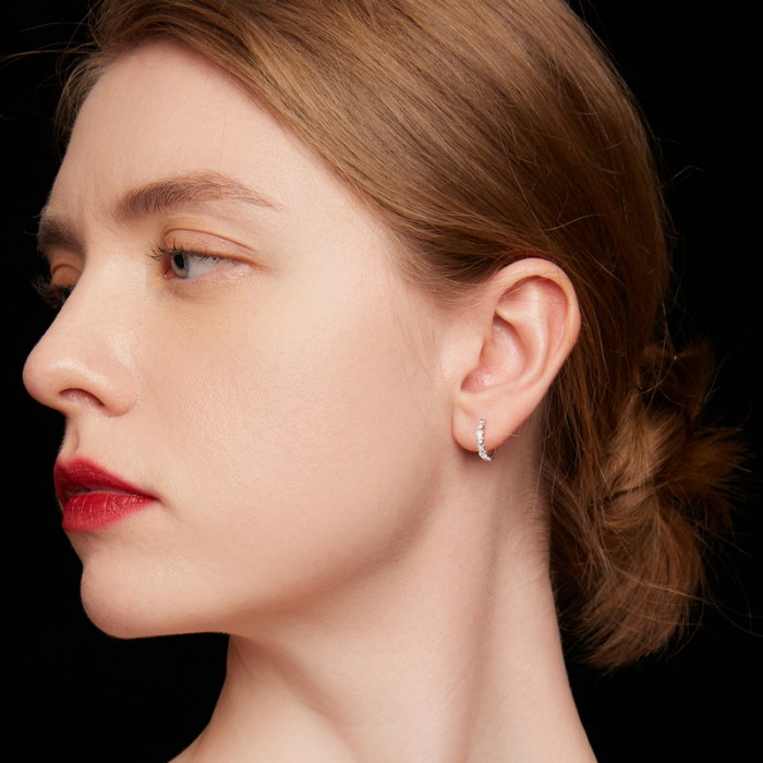 Cercei argint rotunzi cu inimioare si zirconii [4]