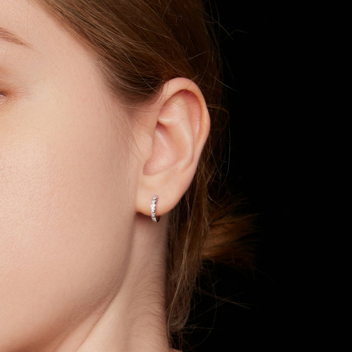 Cercei argint rotunzi cu inimioare si zirconii [2]