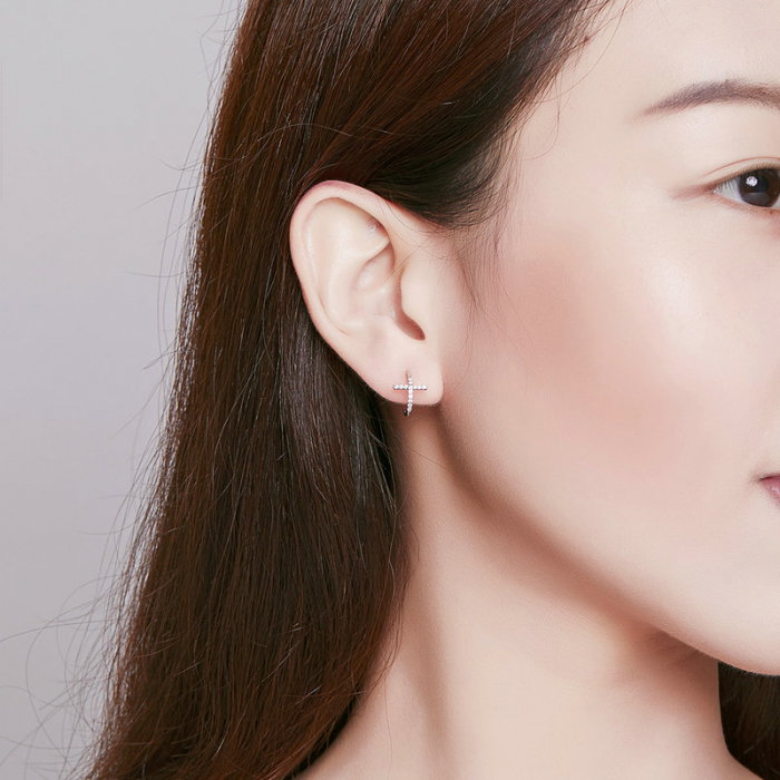 Cercei argint semicerc cu crucea moderna placati cu rodiu [7]