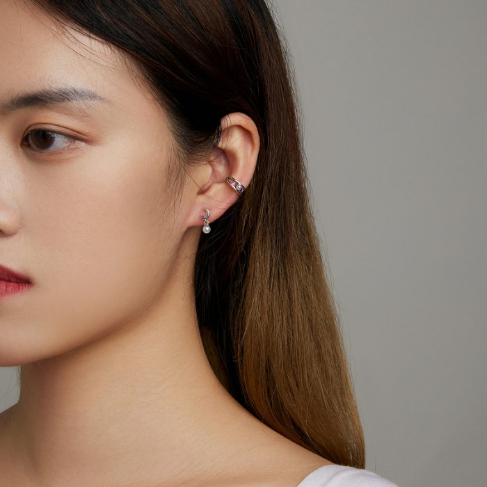 Cercel argint ear cuff pisicuta cu perla si zirconii, peste ureche [8]