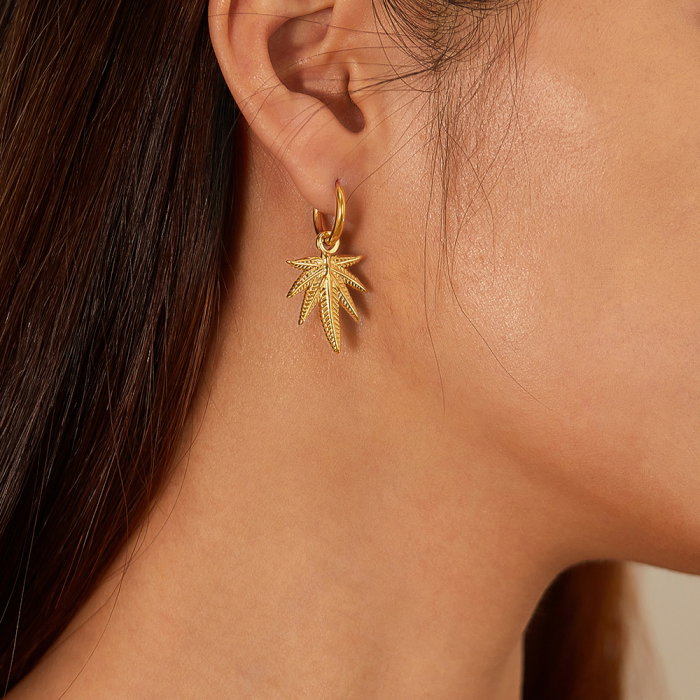 Cercei inox cu frunza de canabis [15]