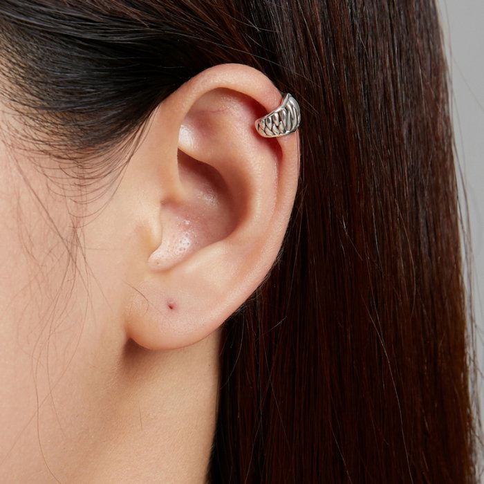Cercel argint ear cuff cu colti, peste ureche [2]
