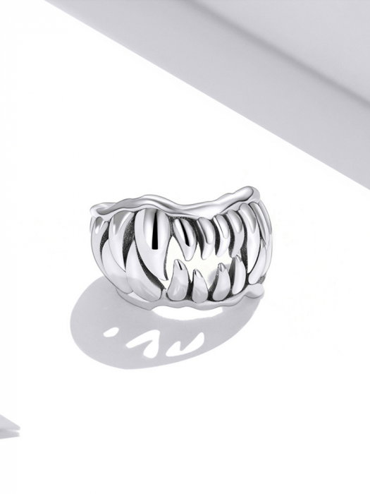 Cercel argint ear cuff cu colti, peste ureche [9]