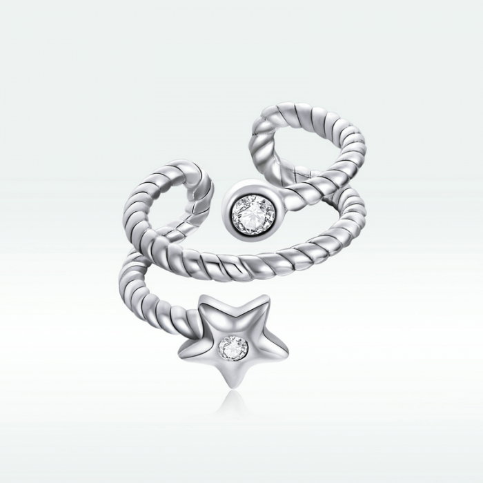 Cercel argint ear cuff cu steluta, pe ureche [6]
