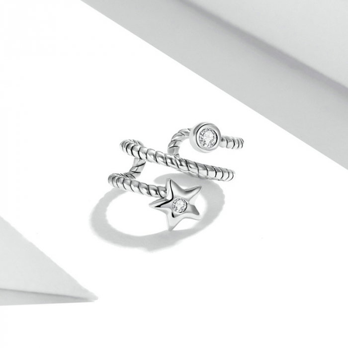 Cercel argint ear cuff cu steluta, pe ureche [5]