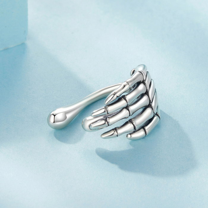 Cercel argint mana schelet [7]