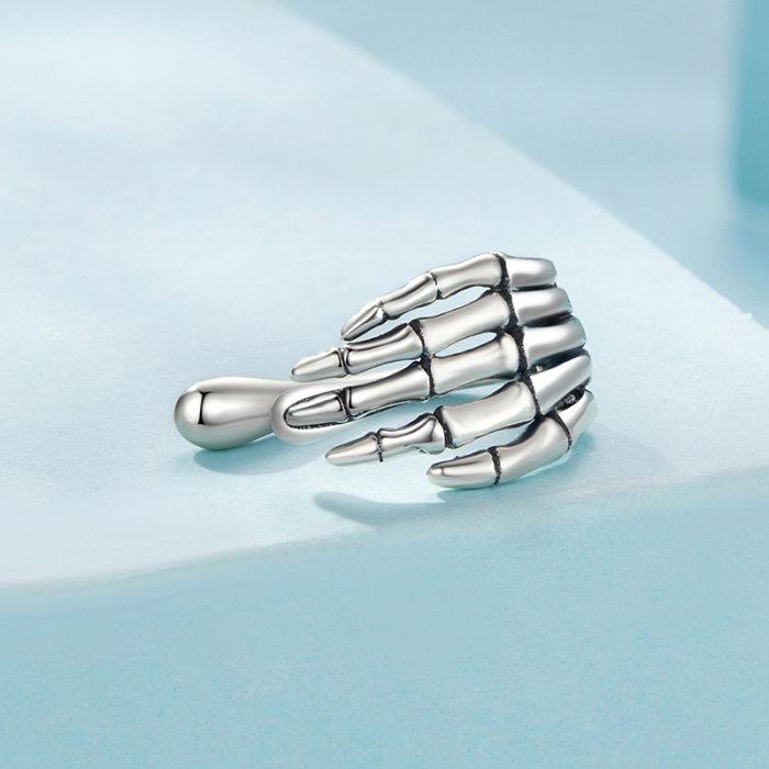 Cercel argint mana schelet [3]