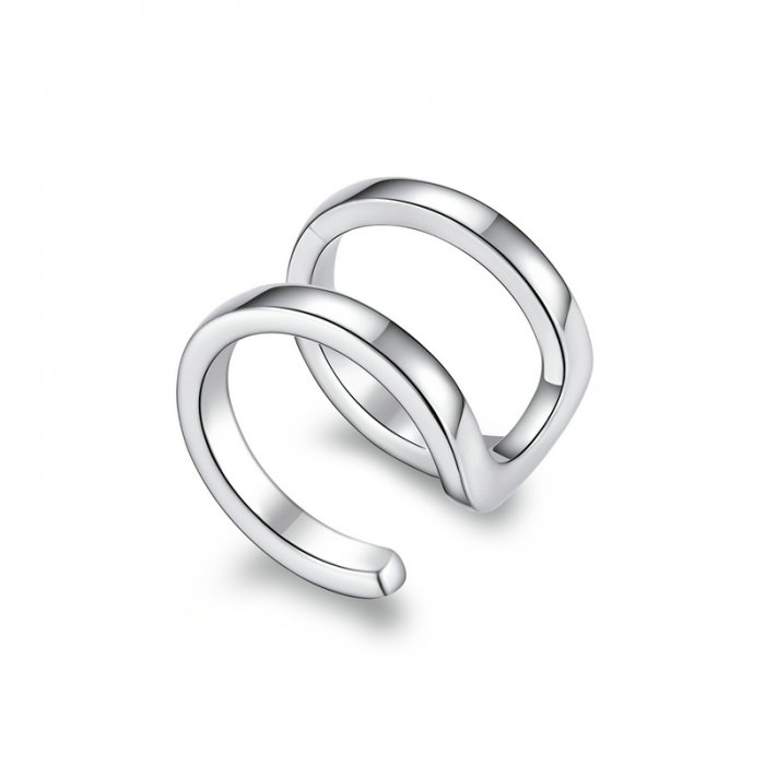 Cercel argint ear cuff pe ureche [1]