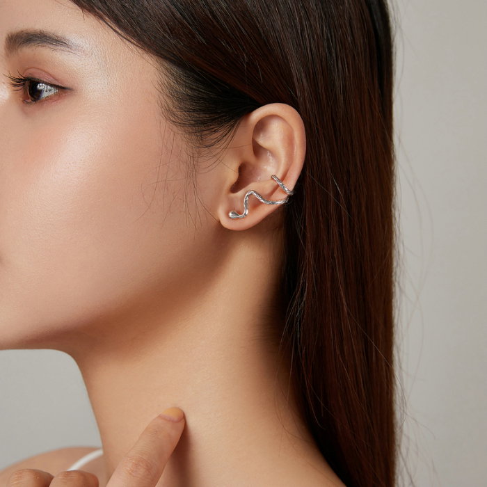 Cercel argint ear cuff sarpe, pe ureche [8]