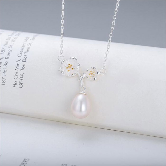 Colier argint 925 placat cu rodiu cu floricele, perle naturale si zirconiu [9]