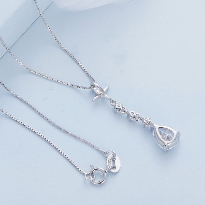 Colier argint cu steluta si zirconiu [4]