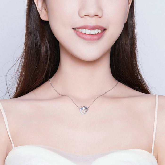 Colier argint placat cu platina cu pandantiv Unicorn si cristale colorate [3]