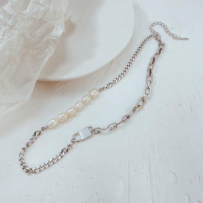 Colier din inox cu perle si lacatel [4]