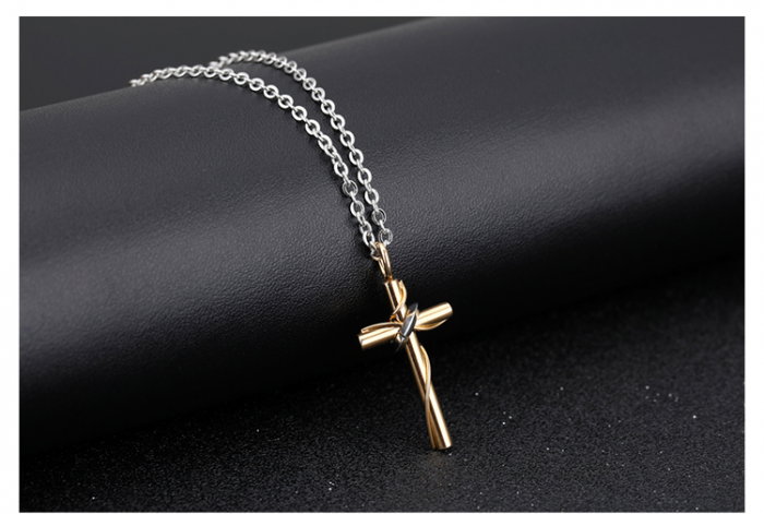 Colier inox cu cruce aurie si lant argintiu 50 cm [7]