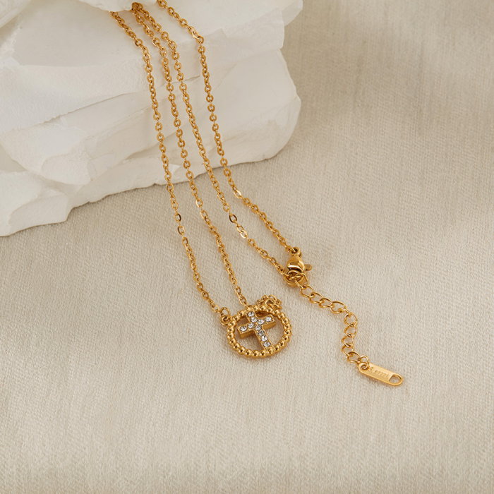 Colier inox cu zirconii si cruce [4]