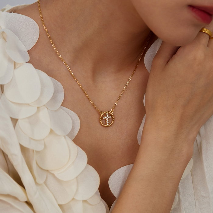 Colier inox cu zirconii si cruce [7]