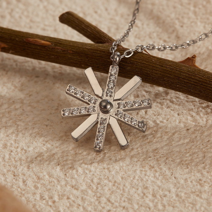 Colier inox steluta cu zirconii [5]