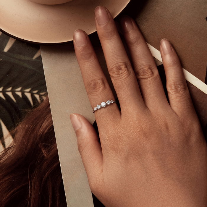 Inel argint cu cinci zirconii [6]