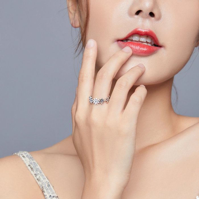 Inel argint cu flori margarete albe [7]