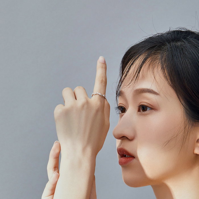 Inel argint elegant cu floricele albe [6]