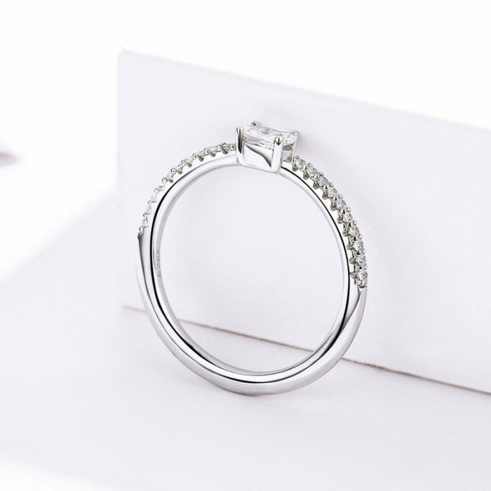 Inel argint elegant cu zirconii [4]