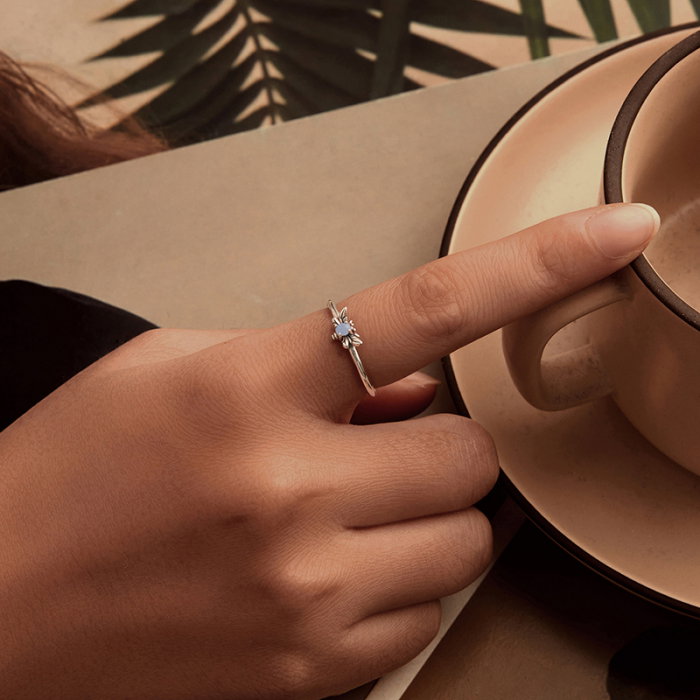 Inel argint reglabil cu albinuta fosforescenta [9]