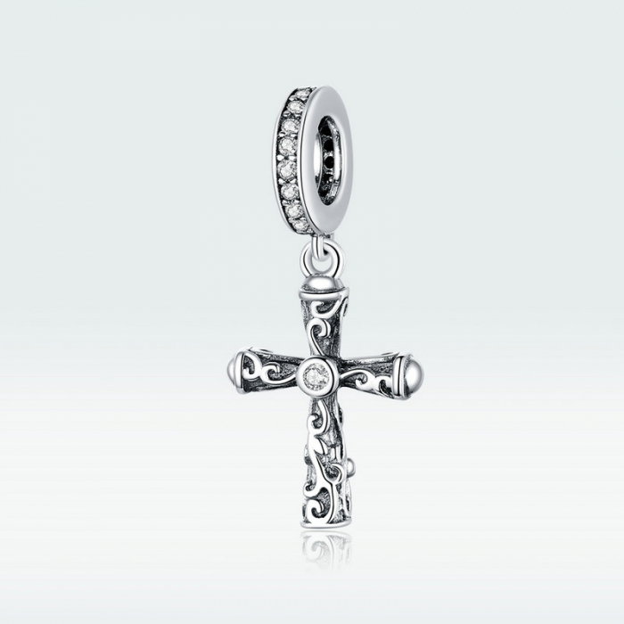 Pandantiv argint cruce cu zirconiu [5]