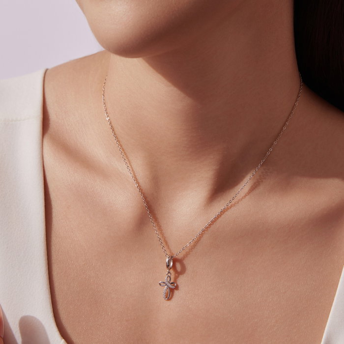 Pandantiv argint cruce cu Zirconia [11]