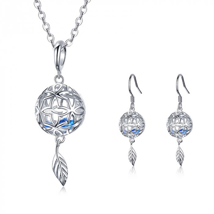 Pandantiv argint cu flori [10]