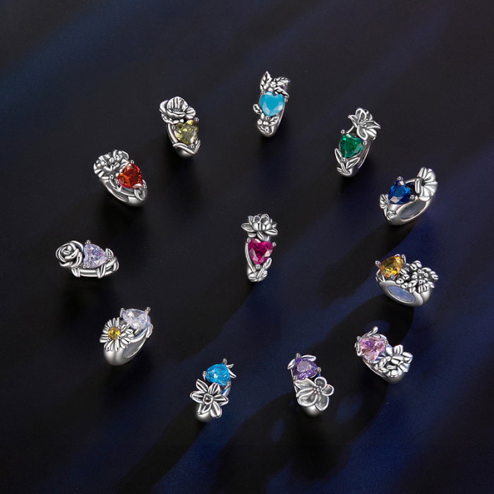 Pandantiv argint cu zirconiu inimioara si garoafa [12]